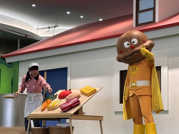 カレーパンマンのショー